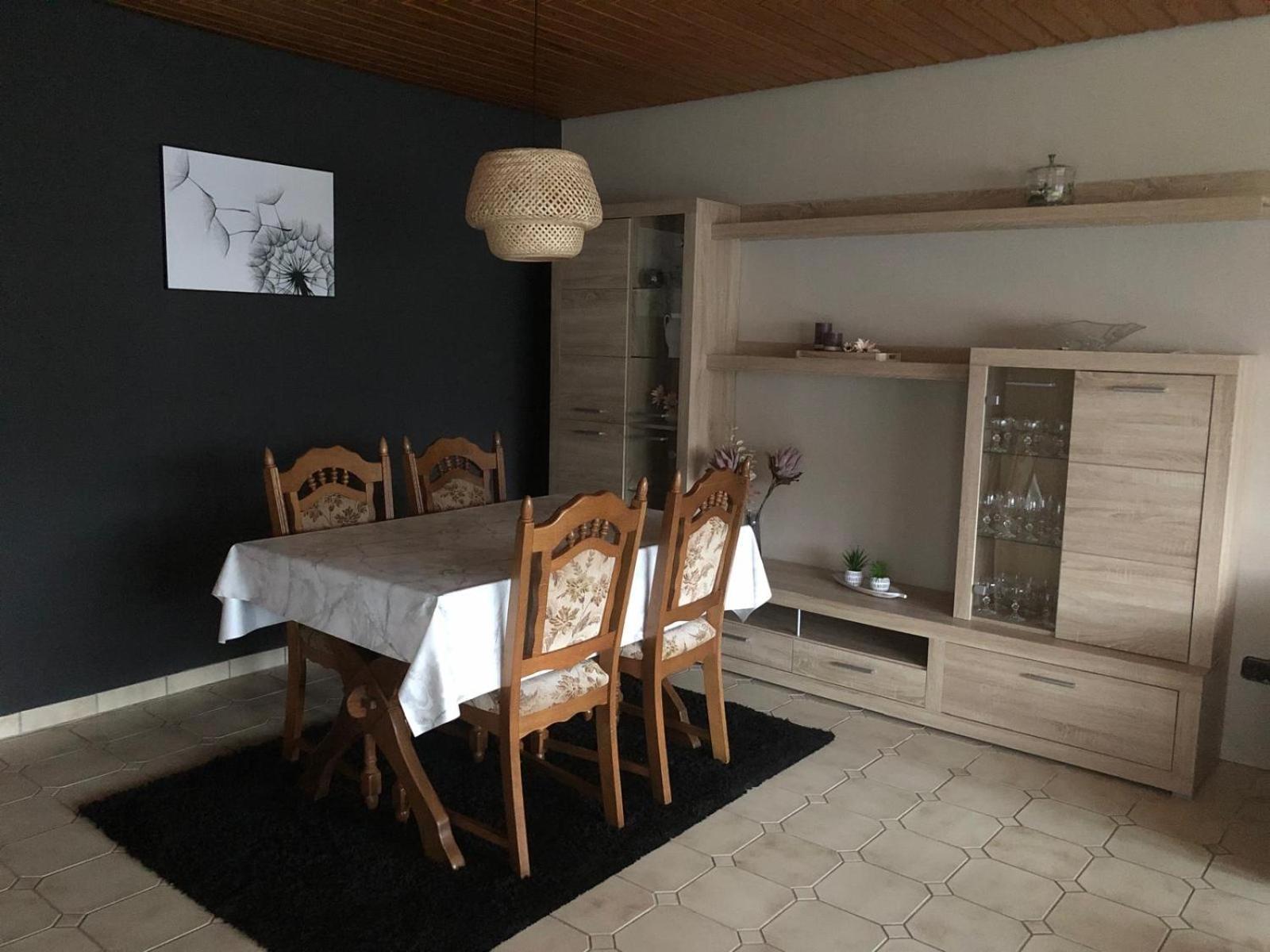 Ferienwohnungjahrsfeld Strassenhaus Extérieur photo
